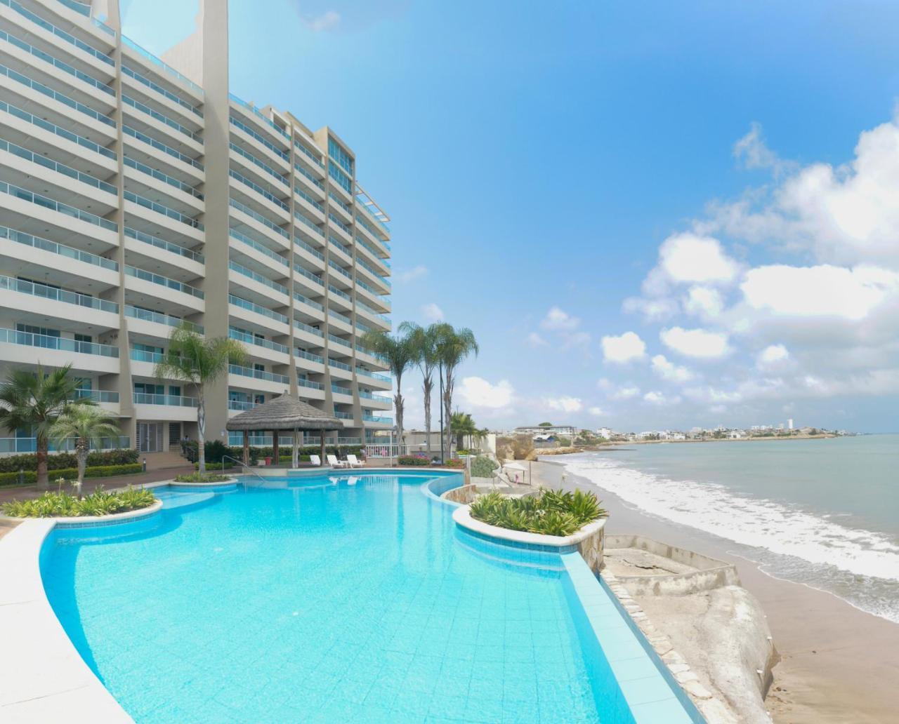Lindo Departamento Al Pie De Playa Edificio Torre Oceanica Apartment Салинас Екстериор снимка